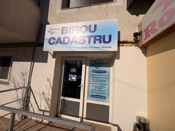 Exteriorul biroului Topocond din Botoșani